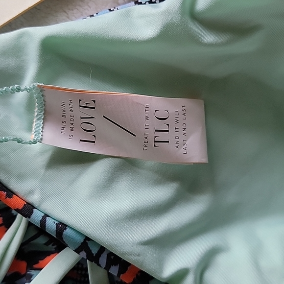 Vitamin A Bikini NWT - Picture 5 of 6